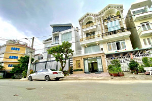 Bán nhà Huỳnh Thị Đồng, Nhà Bè giáp Quận 7, xe hơi vào tận nhà, khu an ninh, sấm uất, nhà thiết kế đẹp