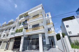 Nhà Kiến Trúc Cực Đẹp Có Thang Máy, Nhà Cạnh Quận 7, Nội Thất Thiết Kế Cao Cấp.