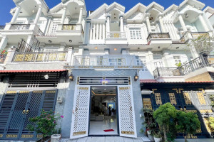 Bán Nhà Giá Rẻ Gần Quận 7, Đường Huỳnh Tấn Phát Khu Đồng Bộ Cách Quận 7 Khoảng 10 Phút Xe