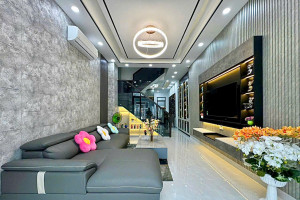 Nhà Phố Quận 7 Đường Huỳnh Tấn Phát, Nhà Mới Đầy Đủ Tiện Nghi, Dọn Vào Là Ở.