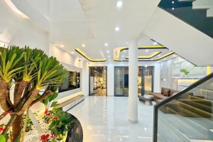 Nhà Phố Sân Vườn Gần Quận 7, Phong Cách Thiết Kế Hiện Đại Nghỉ Dưỡng Kiểu Resort